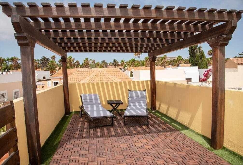 Aurora Mari Villa Your Dream Steps From The Ocean Shore Caleta De Fuste Exteriör bild