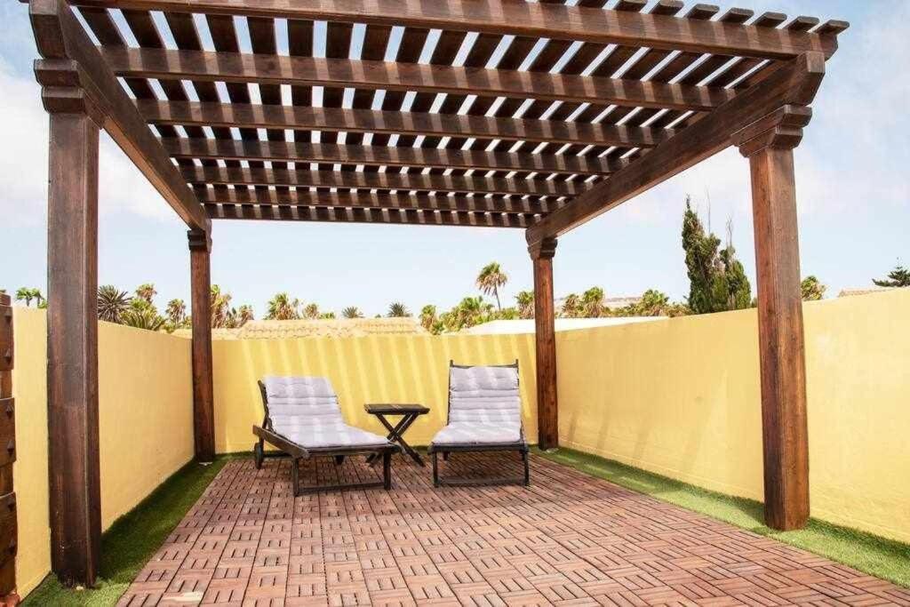 Aurora Mari Villa Your Dream Steps From The Ocean Shore Caleta De Fuste Exteriör bild