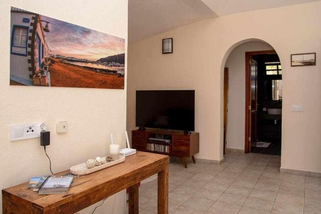 Aurora Mari Villa Your Dream Steps From The Ocean Shore Caleta De Fuste Exteriör bild